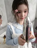 볼살 빠진 걸그룹 막내 근황.gif