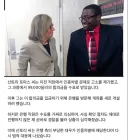 인종차별 당했는데 웃고있는 흑인.jpg