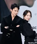 드라마 <라이어> 제작발표회 중인 서현진 & 유연석